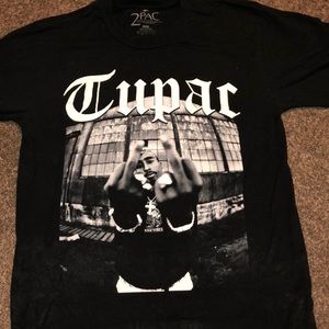Tupac tshirt